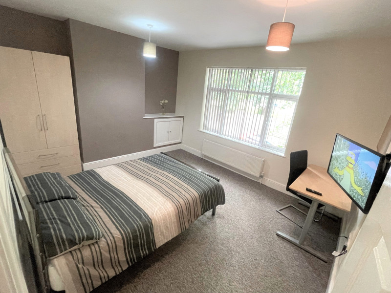 Bedroom 1 at 365A Ecclesall Road